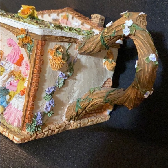 Bundle only! Bunny Rabbit Mini Ceramic Teapot - Picture 5 of 9